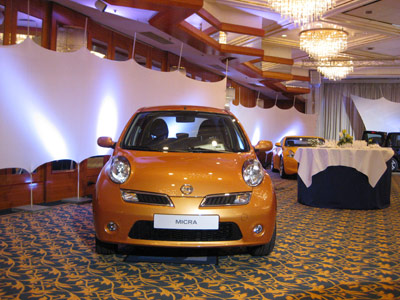 stellwände mit wavefront, für facts&fiction / nissan 2009